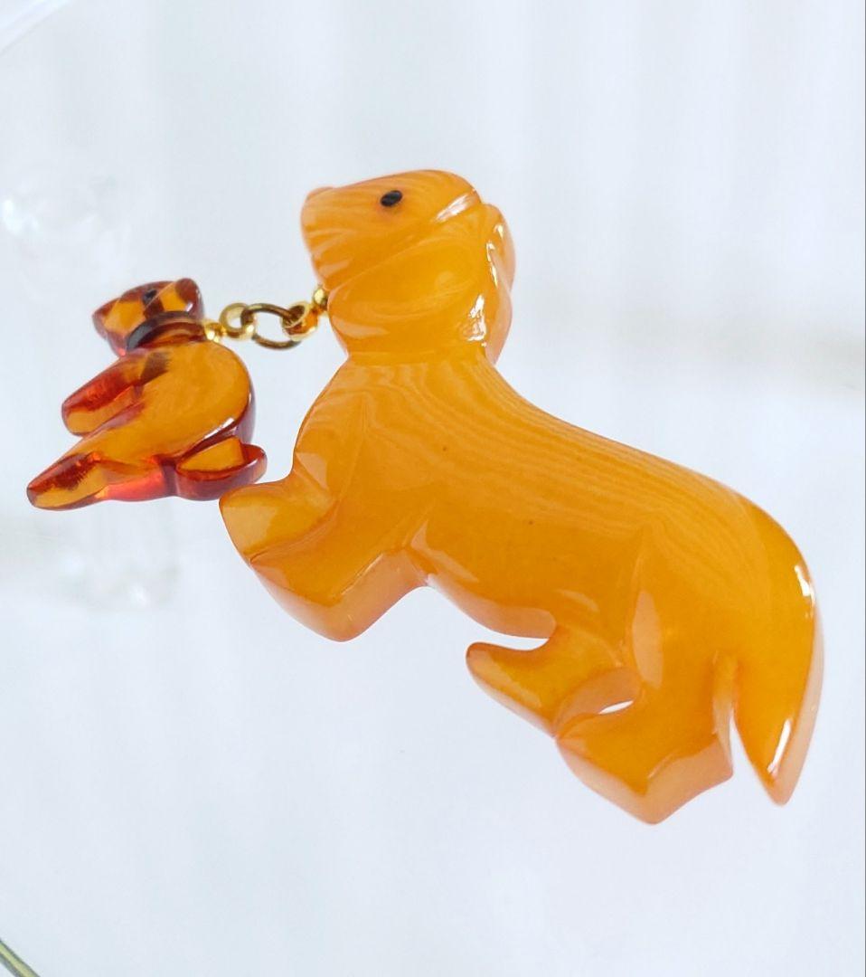 ヴィンテージ ブローチ バルト海琥珀 アンバー2種 ダックスフンド 親子 E49