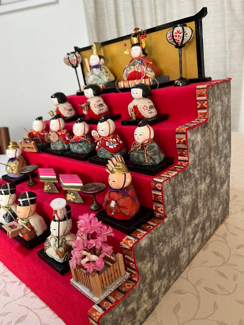 小さな木目込み雛人形　段飾り　アンティーク