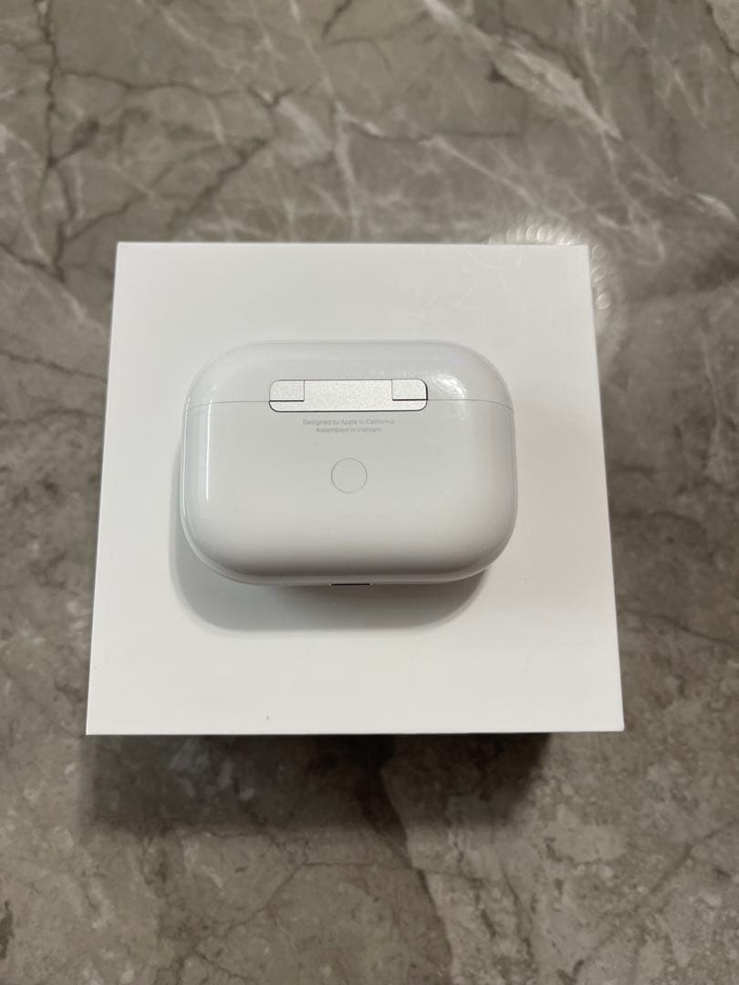 Apple AirPods Pro 本体 充電ケース付き