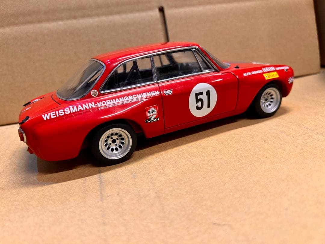 オートアート 1/18 アルファロメオ GTAm 1971 #51 DRM