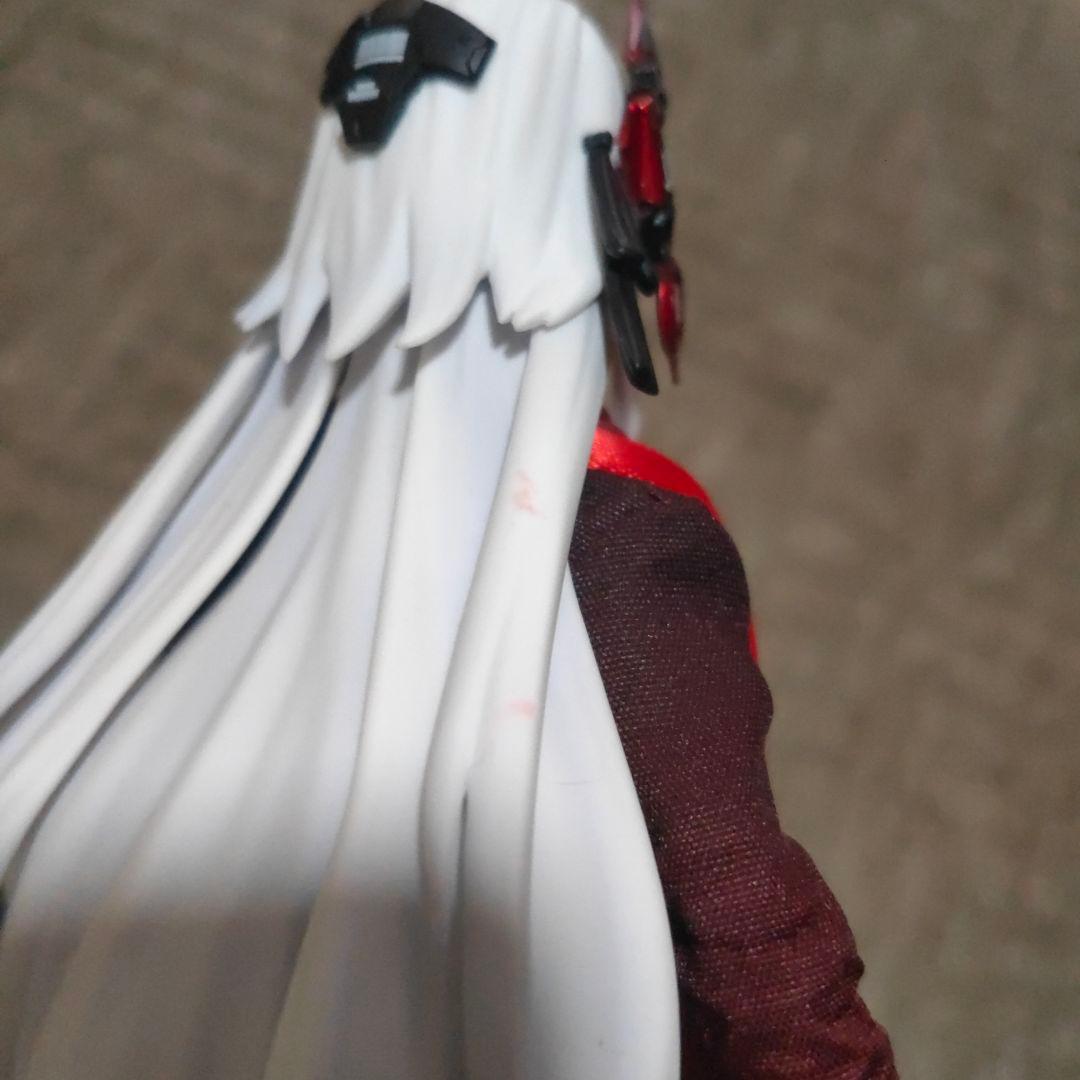 パニシンググレイレイヴン ルシア・深淵ノ紅 1/9 アクションフィギュア