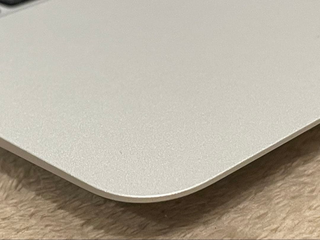 【美品】MacBook Air 13.3 MQD42J/A 256GB