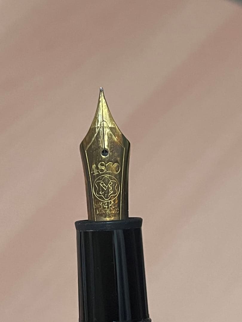 す*ん様 14金　モンブラン 146 MONT BLANC 万年筆 黒