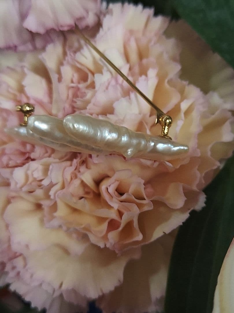 新品　k18　バロック　オレンジ淡水真珠　ブローチ　限定品