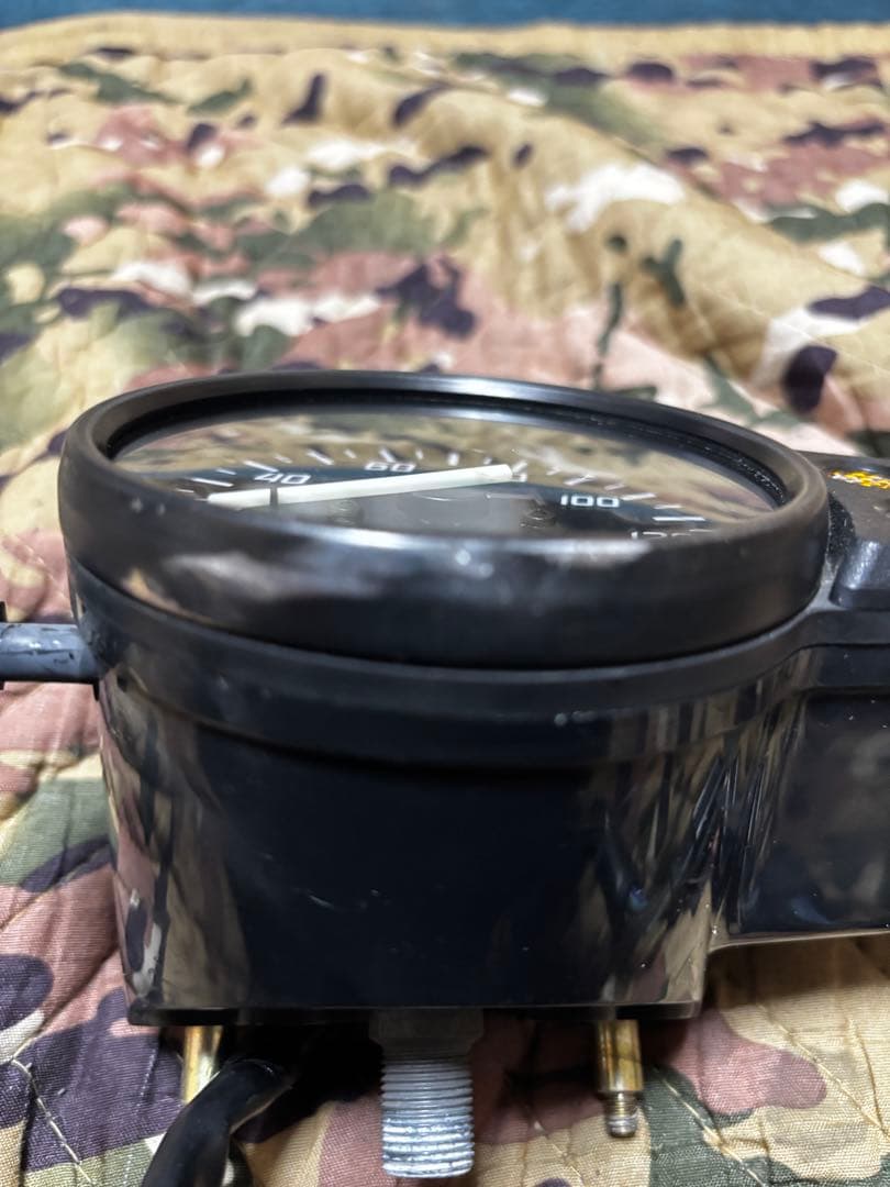 スピードメーター 0-120 km/h 23921 km