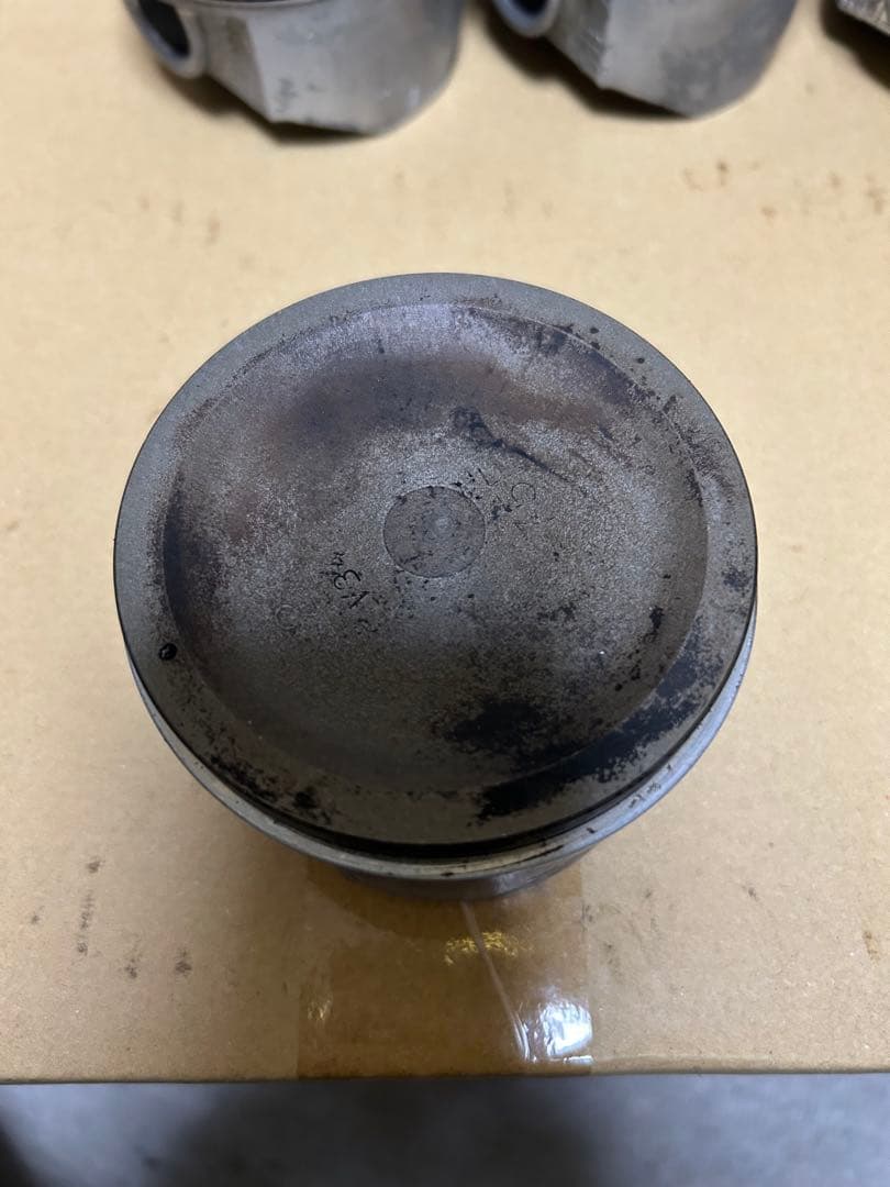 シルビア　SR20DET ターボ用純正ピストンとコンロッドセット（4個）