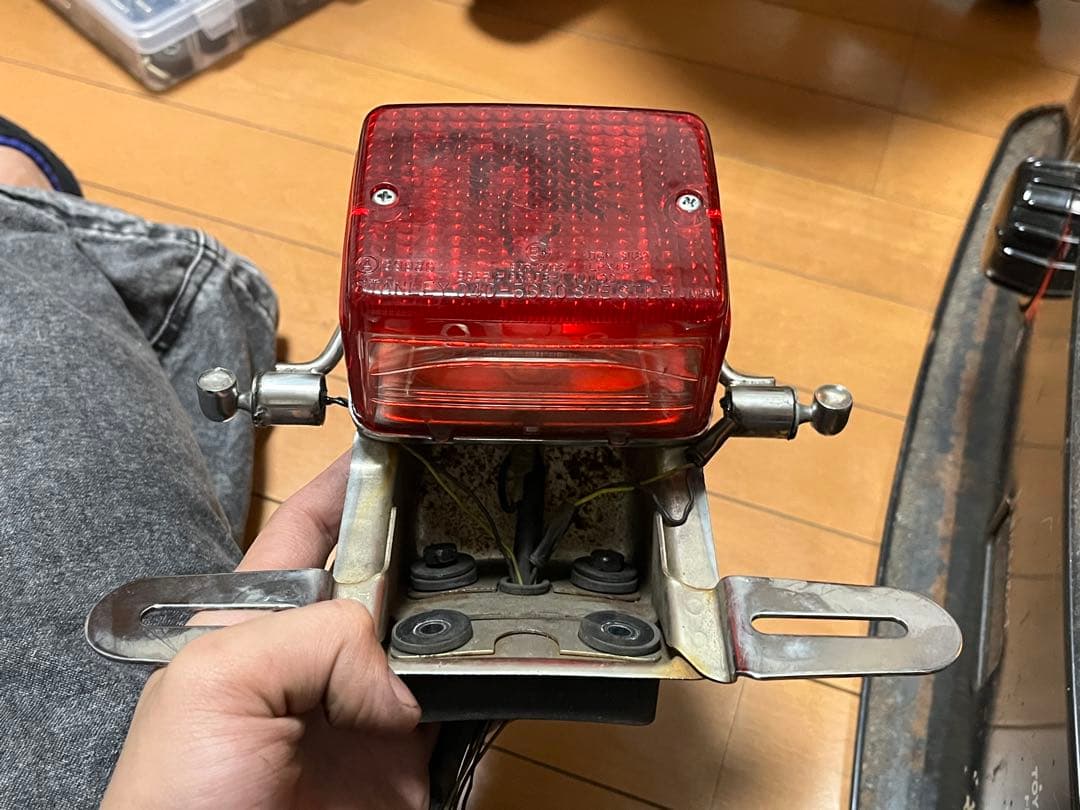 SR400 テールランプ 2%erスタービーンズウインカー シムズクラフトステー