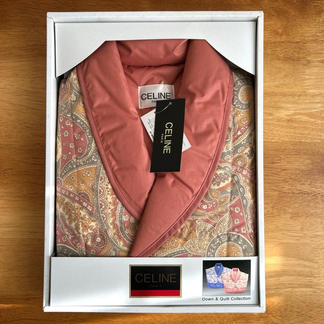 【未使用品】CELINE　羽毛肩当て　ペアセット　ダウンフェザー　西川産業日本製