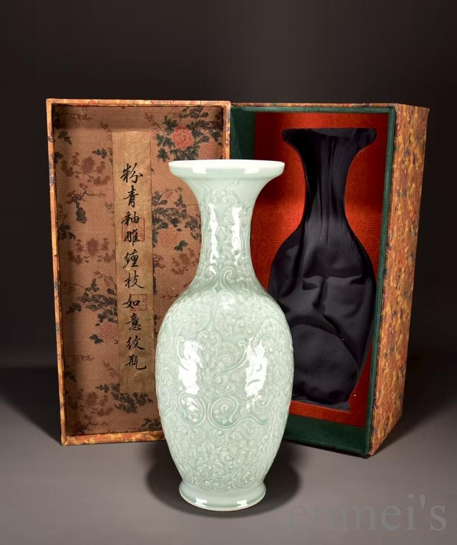 中国古美術 清・乾隆 粉青釉 纏枝如意紋 瓶 壺 花瓶 古陶磁 唐物 時代物
