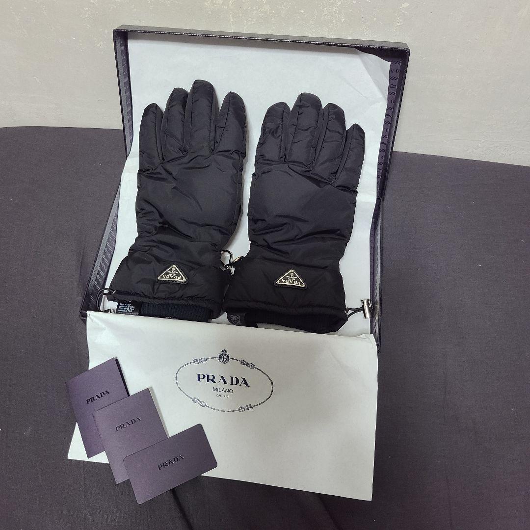 最終値下げ【PRADA】Re-Nylon グローブ