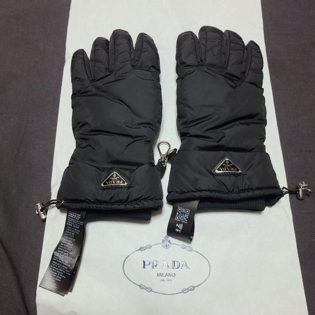 最終値下げ【PRADA】Re-Nylon グローブ
