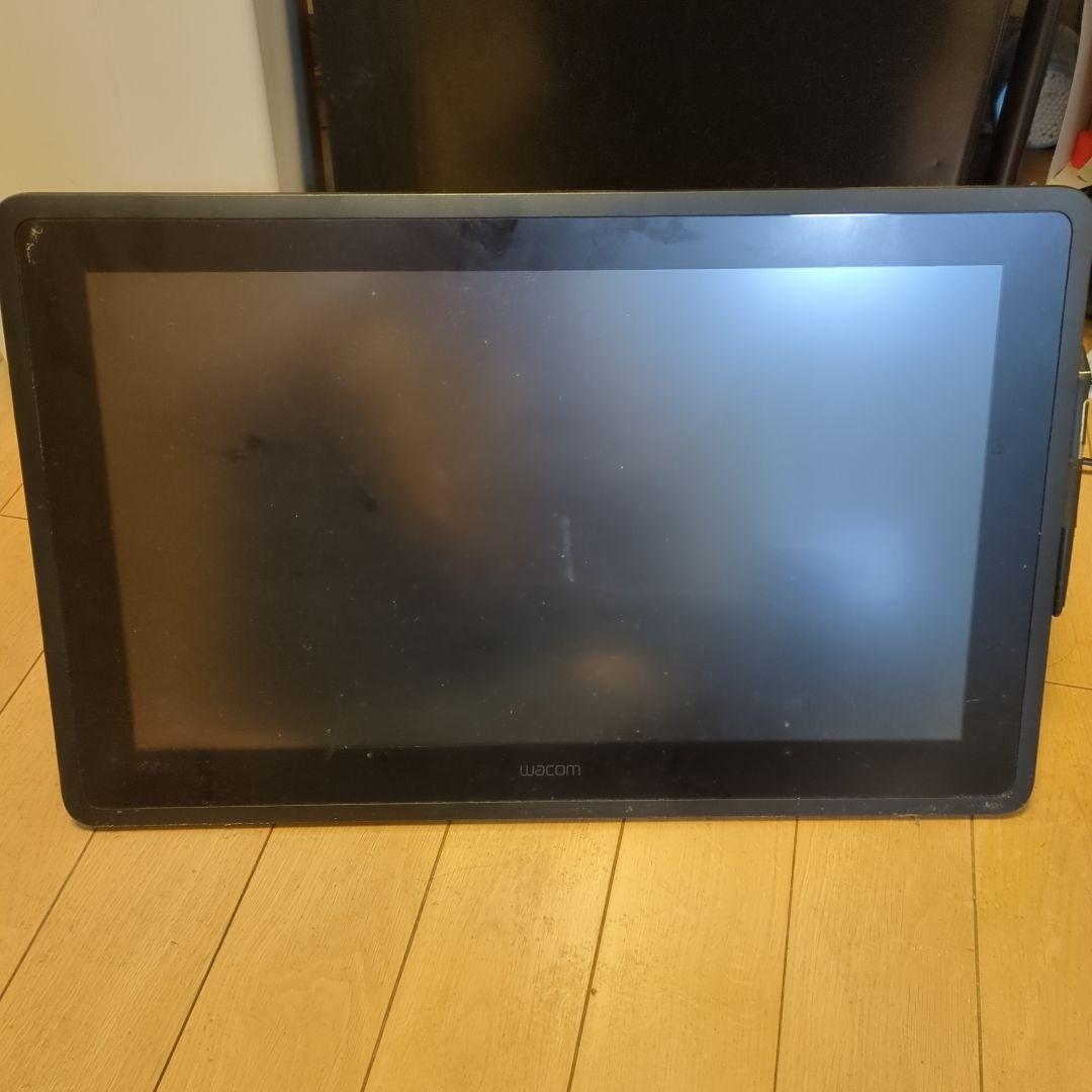 R*s様 Wacom Cintiq　22 ディスプレイ スタンド付き(液タブ)