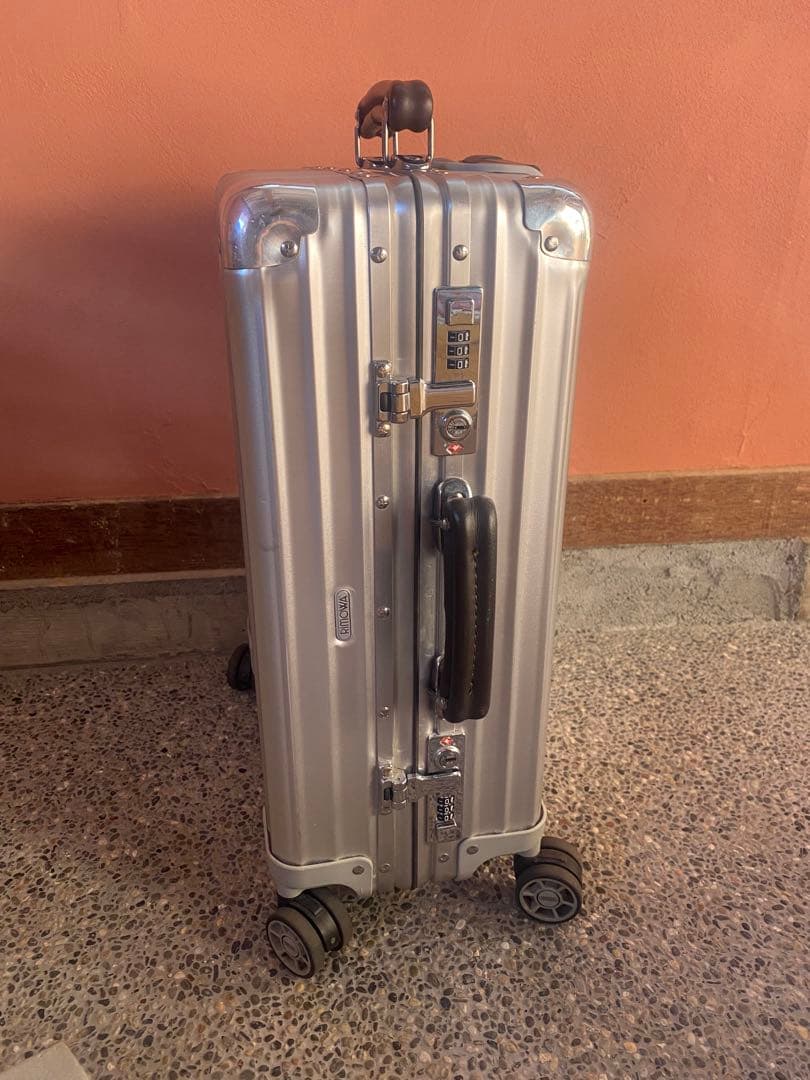 ま*ぃ様 希少旧ロゴ×ルフトハンザ★RIMOWAリモワ クラシックフライト35L