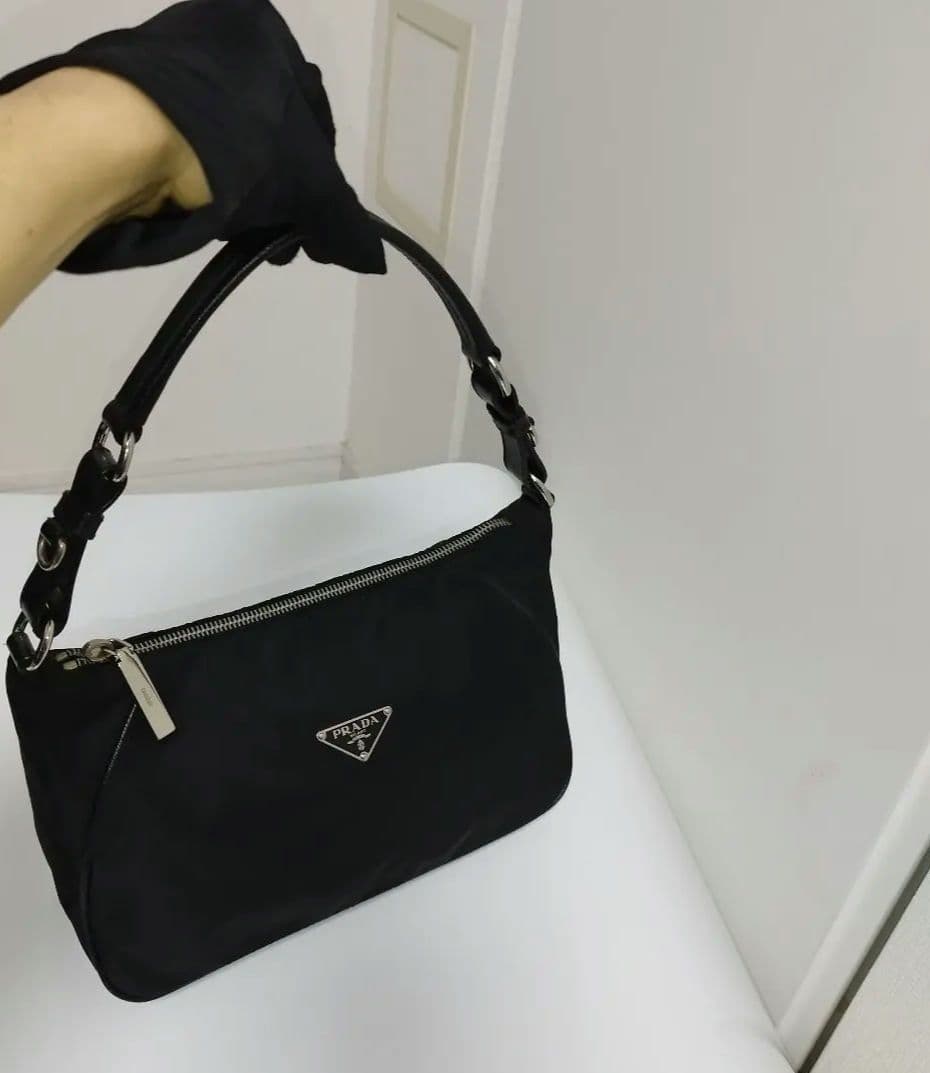 ほぼ未使用☆　プラダ　ハンドバッグ　ワンショルダーバッグ　サフィアーノレザー