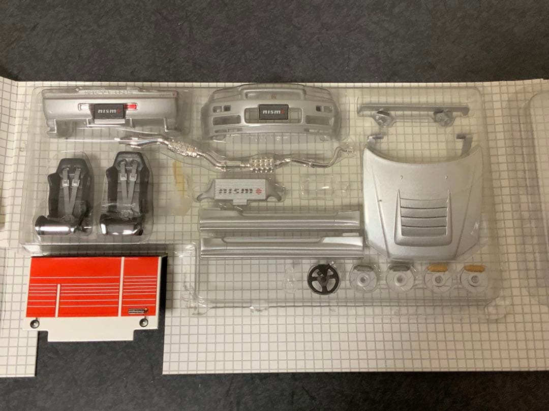 ホットワークス　スカイラインR34 GT-R Z-Tune 1/24