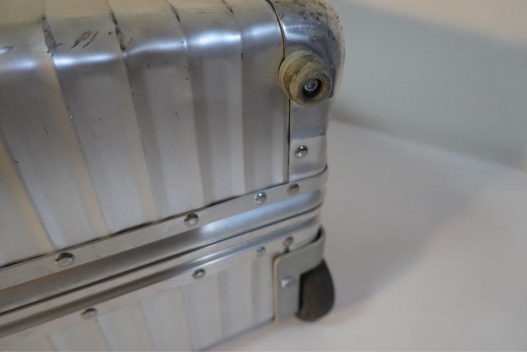 リモワ　クラシックフライト60L ２輪タイプ