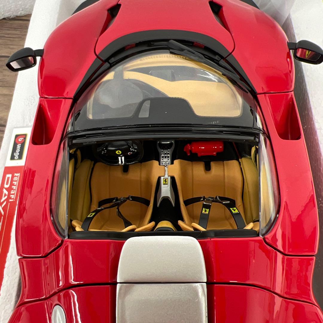 261223 Bburago 1/18 シグネチャーシリーズ フェラーリ