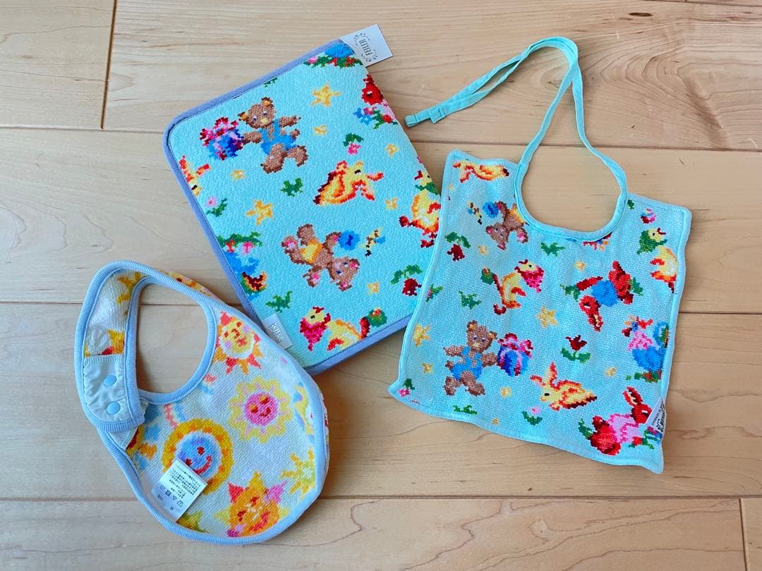 FEILER 母子手帳ケース・スタイ・よだれかけ 3点セット