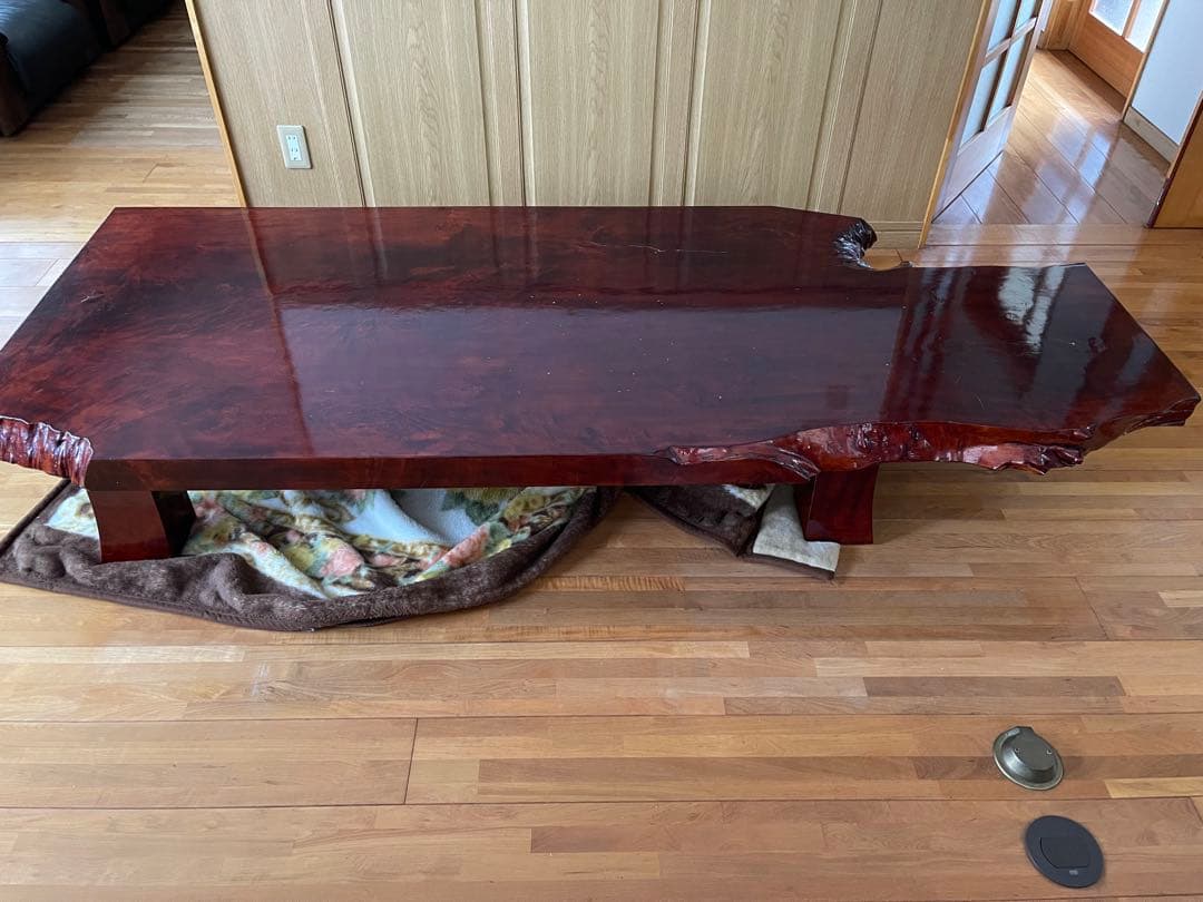 ダークレッドの木製座卓（無垢材）