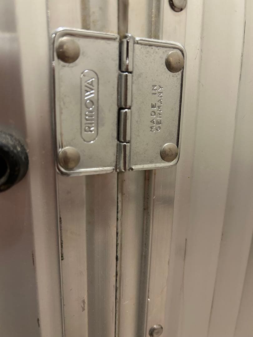 RIMOWA アルミニウム製キャリーケース