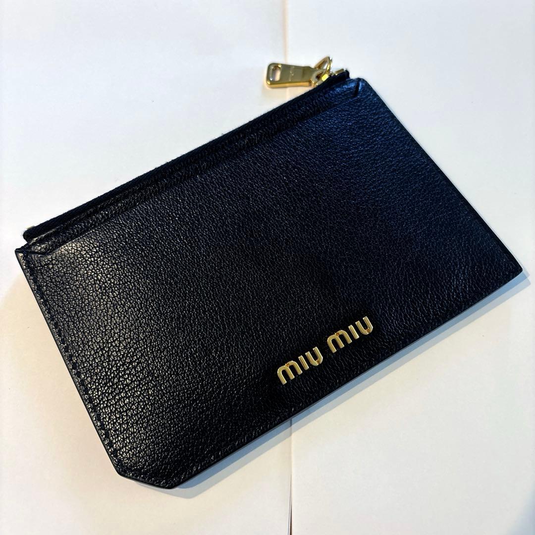 PRADA カードケース 小銭入れ