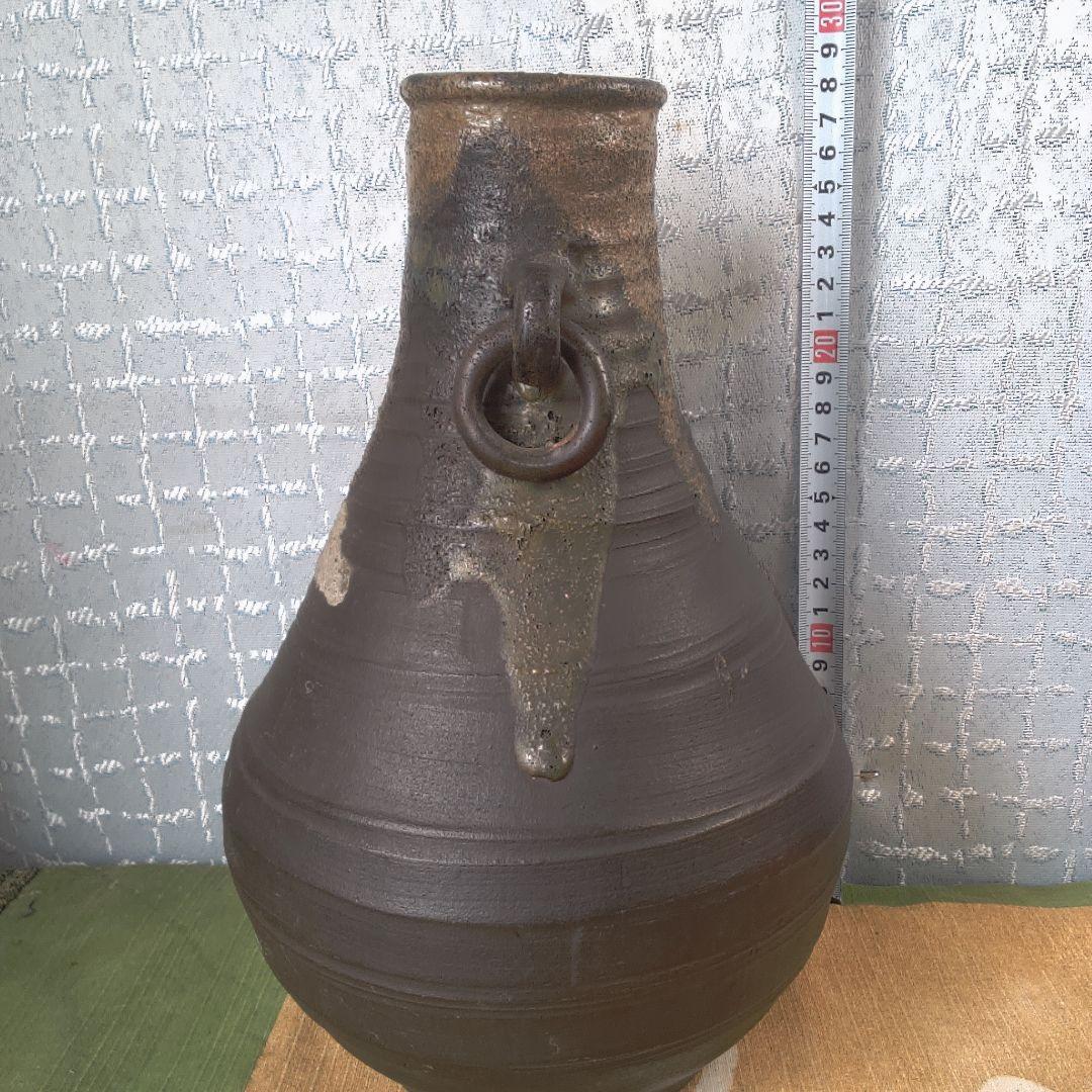 茶色の陶器製壺 金属製ハンドル付き 直しあります