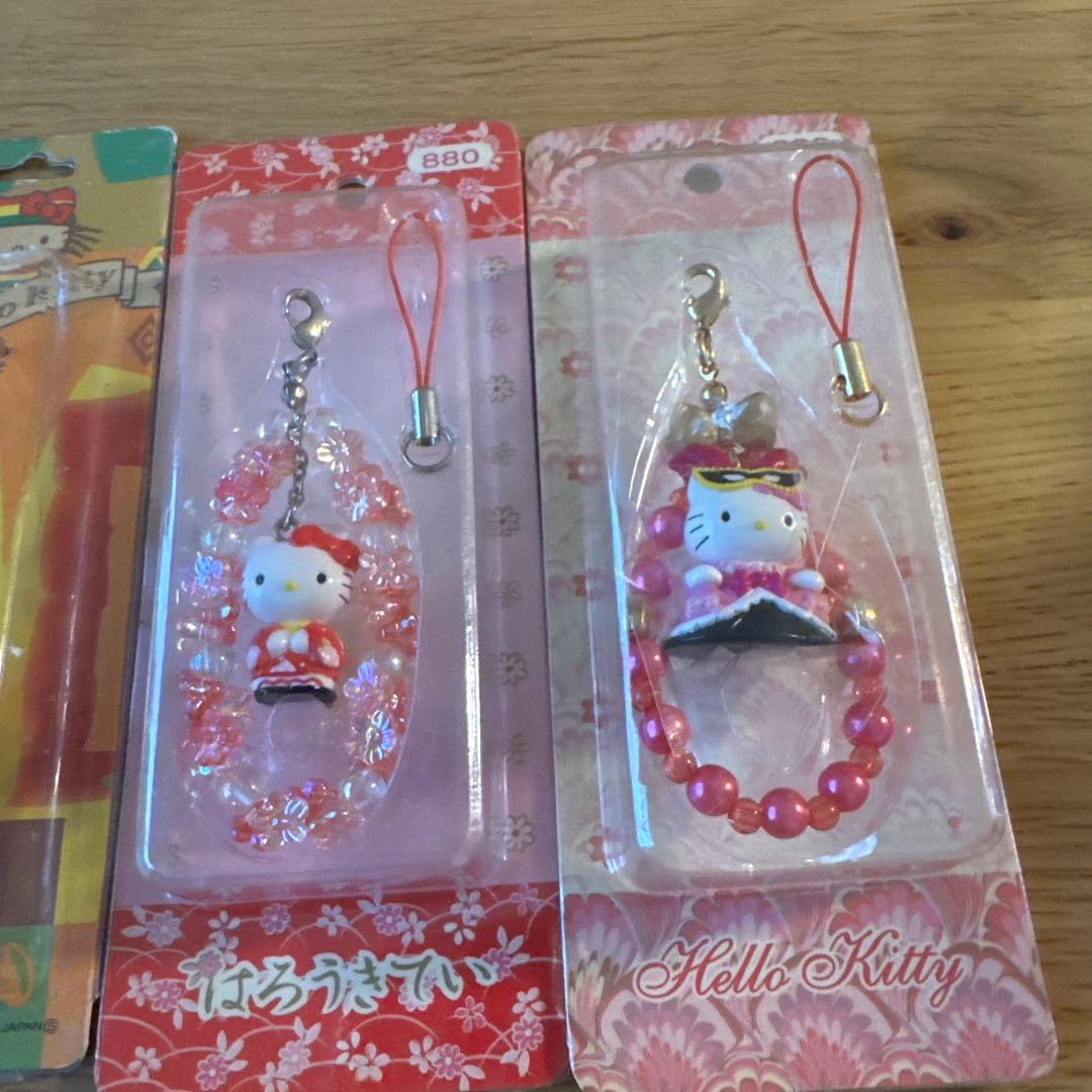 ハローキティ　レトロ　根付けセット　4個セット