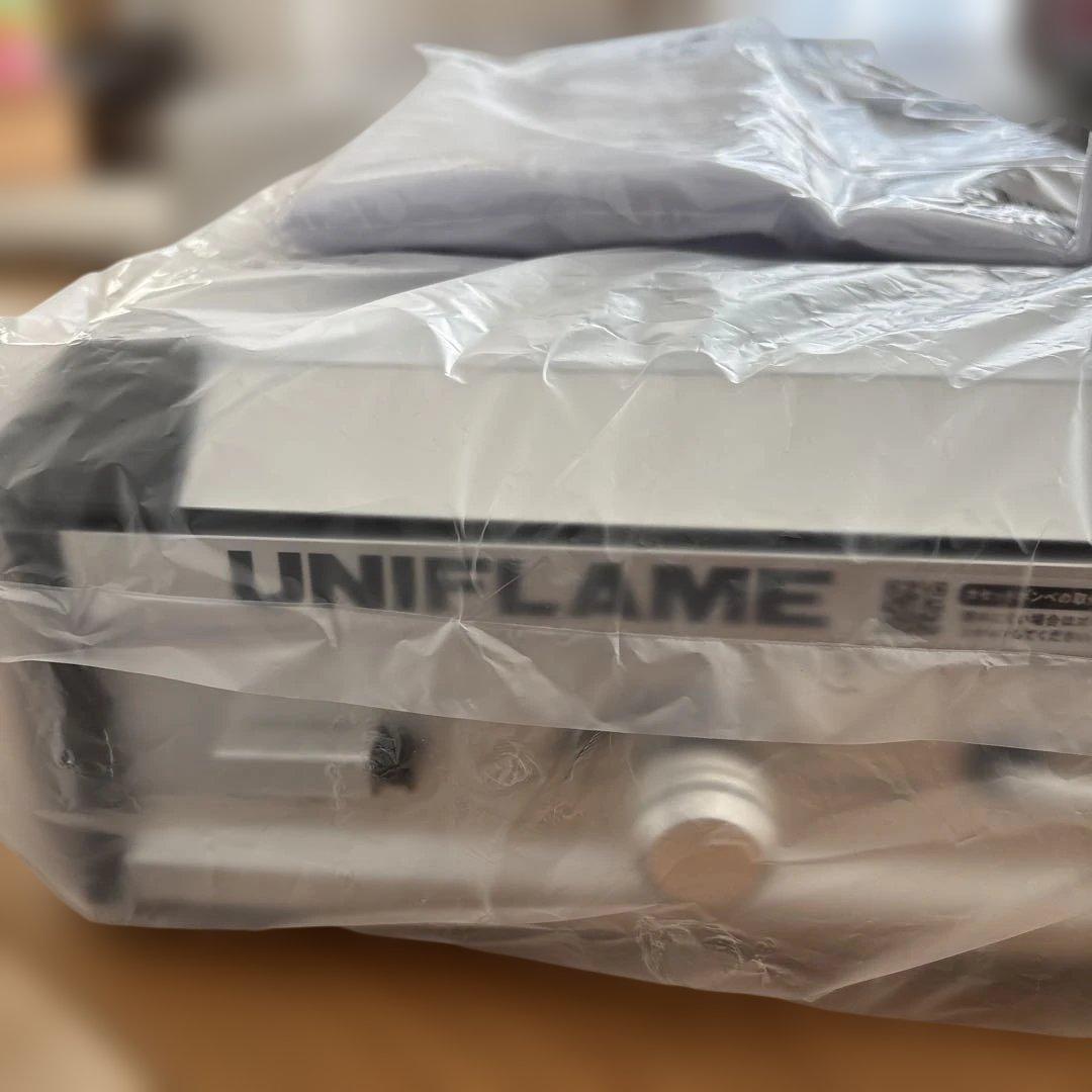 【新品未使用】★ガス６本付き★ユニフレーム　ツインバーナー