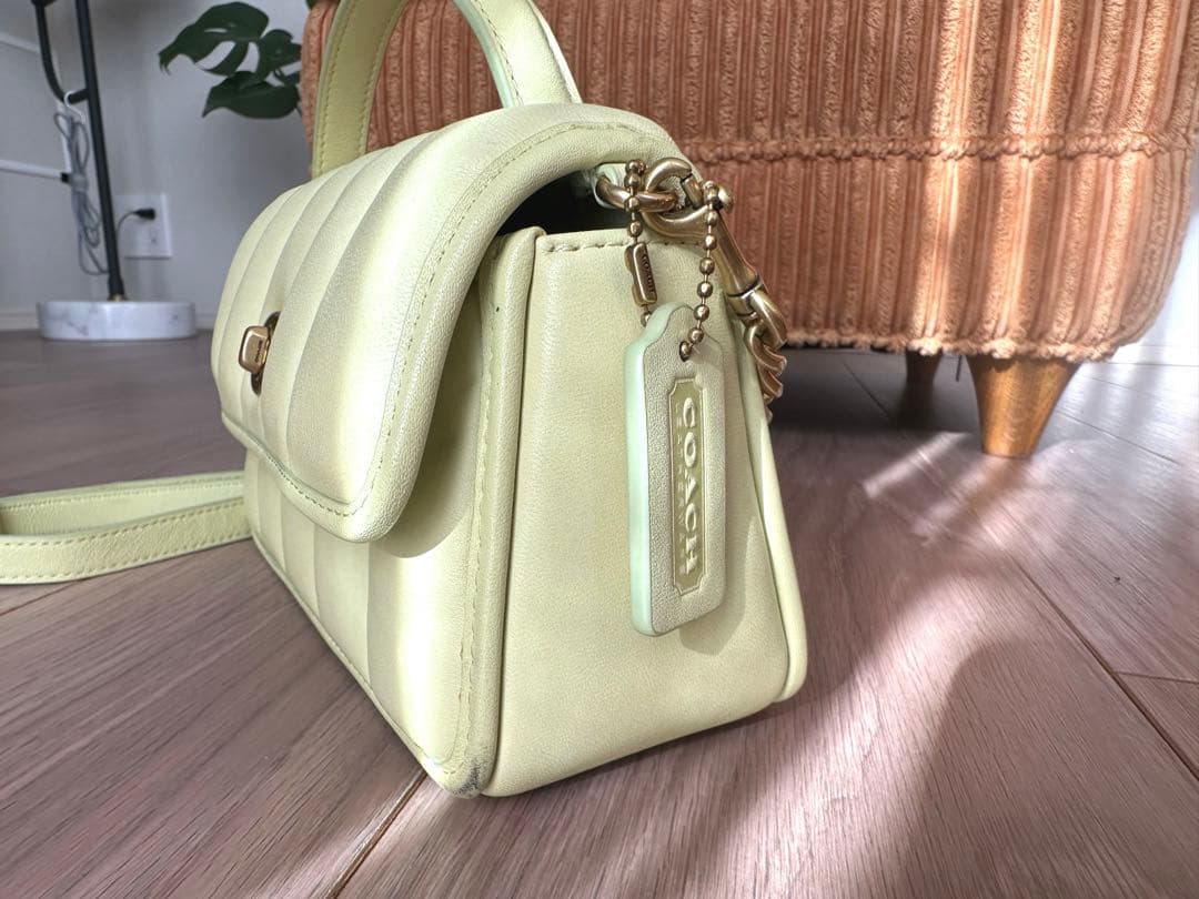 【美品】COACH ターンロック ハンドバッグ ライム