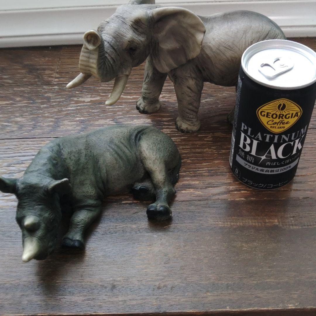 値下げ　　 彫刻 のサイ　37年前にグアムで購入 石のように固い素材