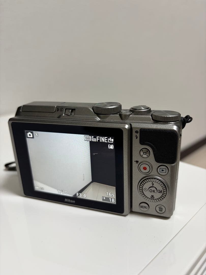 デジタルカメラ Nikon Coolpix A900