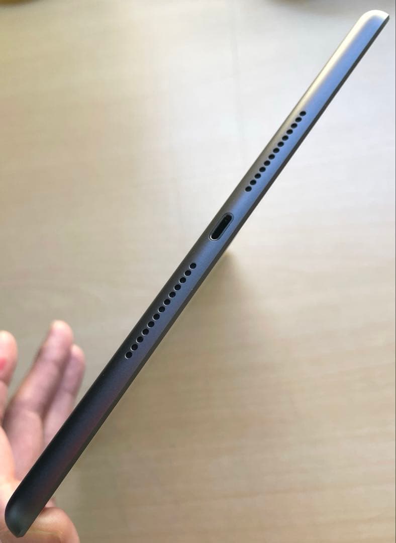 iPad 第7世代　A2197 Wi-Fi スペースグレイ　32GB 超美品