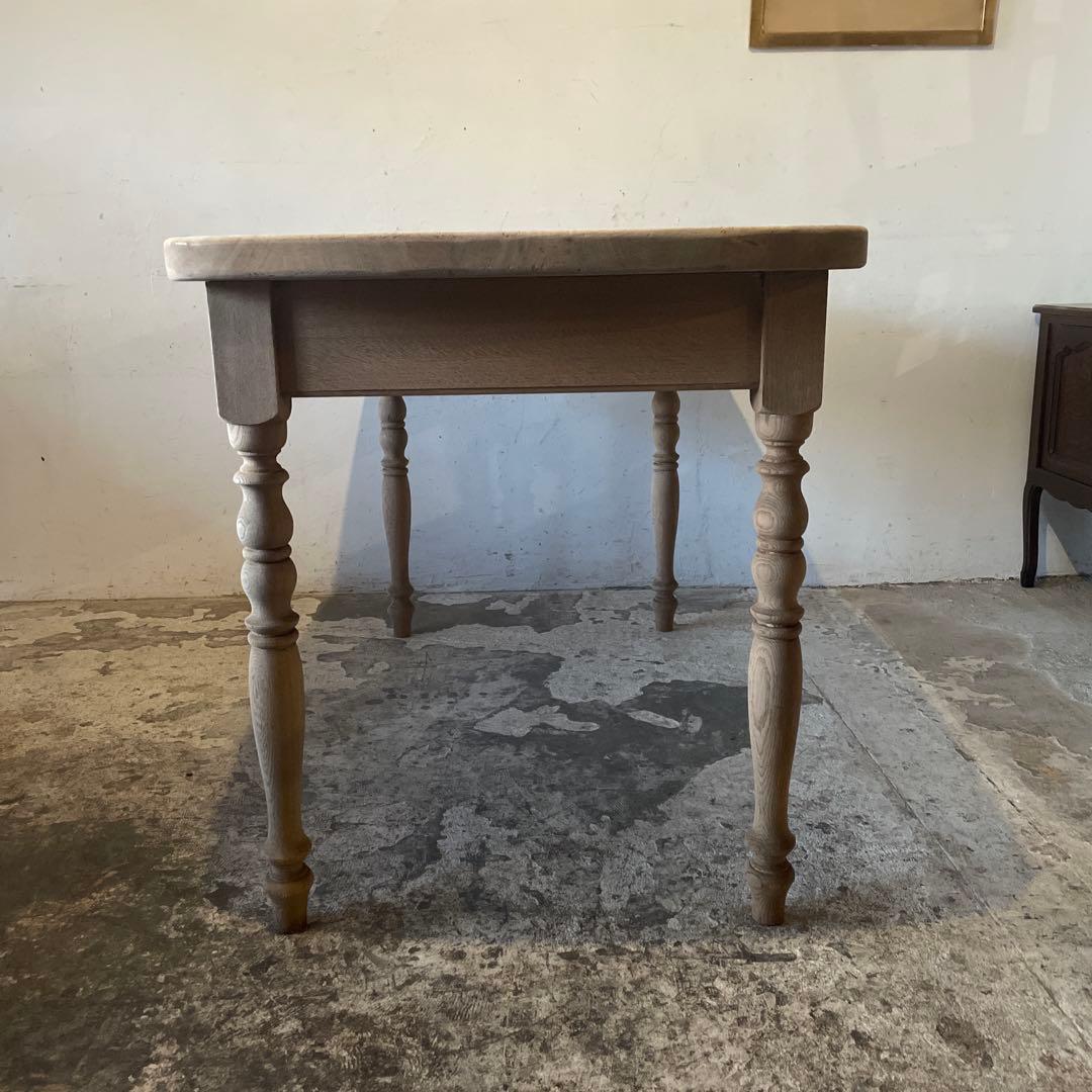 ビンテージ ダイニングテーブル 剥離