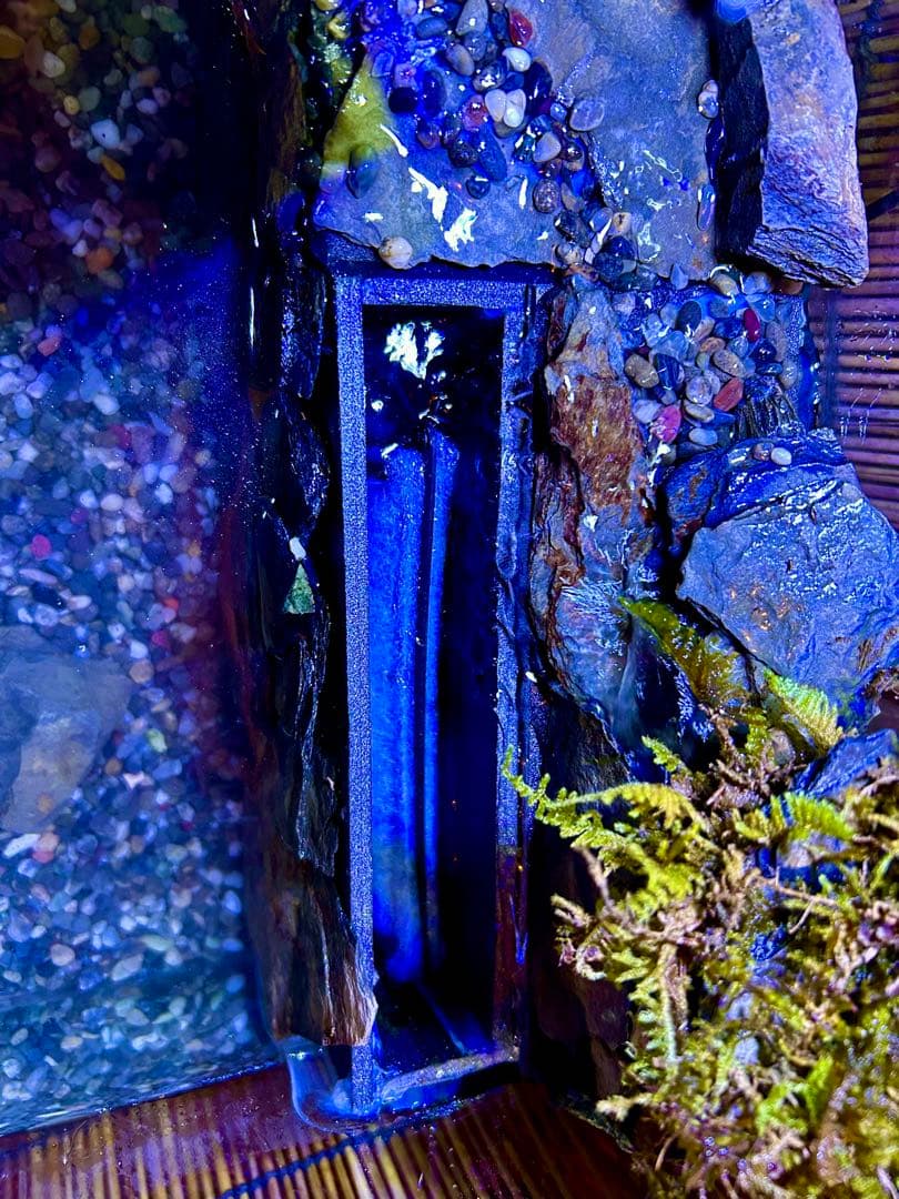 水の流れる滝テラリウム水槽　オールガラス45