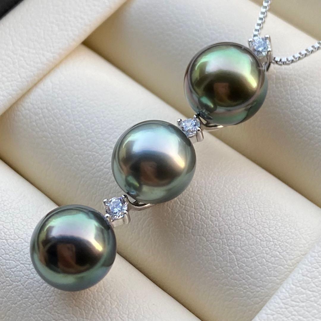 本真珠　南洋黒蝶真珠3連パールネックレストップ　ピーコックグリーン虹色PT804