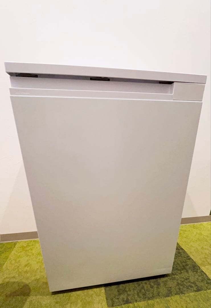 アイリスオーヤマ 66L 奥行スリム冷凍庫　IUSN-7A-W 2024年製