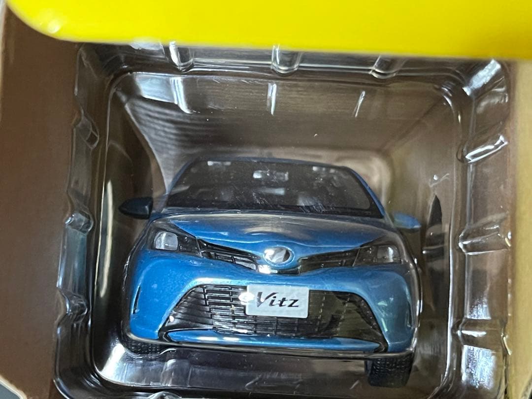 カラーサンプル ミニカー 1/30 トヨタ ヴィッツ クールソーダメタリック