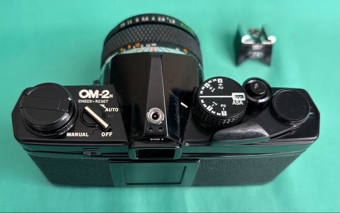 ★ OLYMPUS OM-2N BLACK + 標準レンズ 50mm