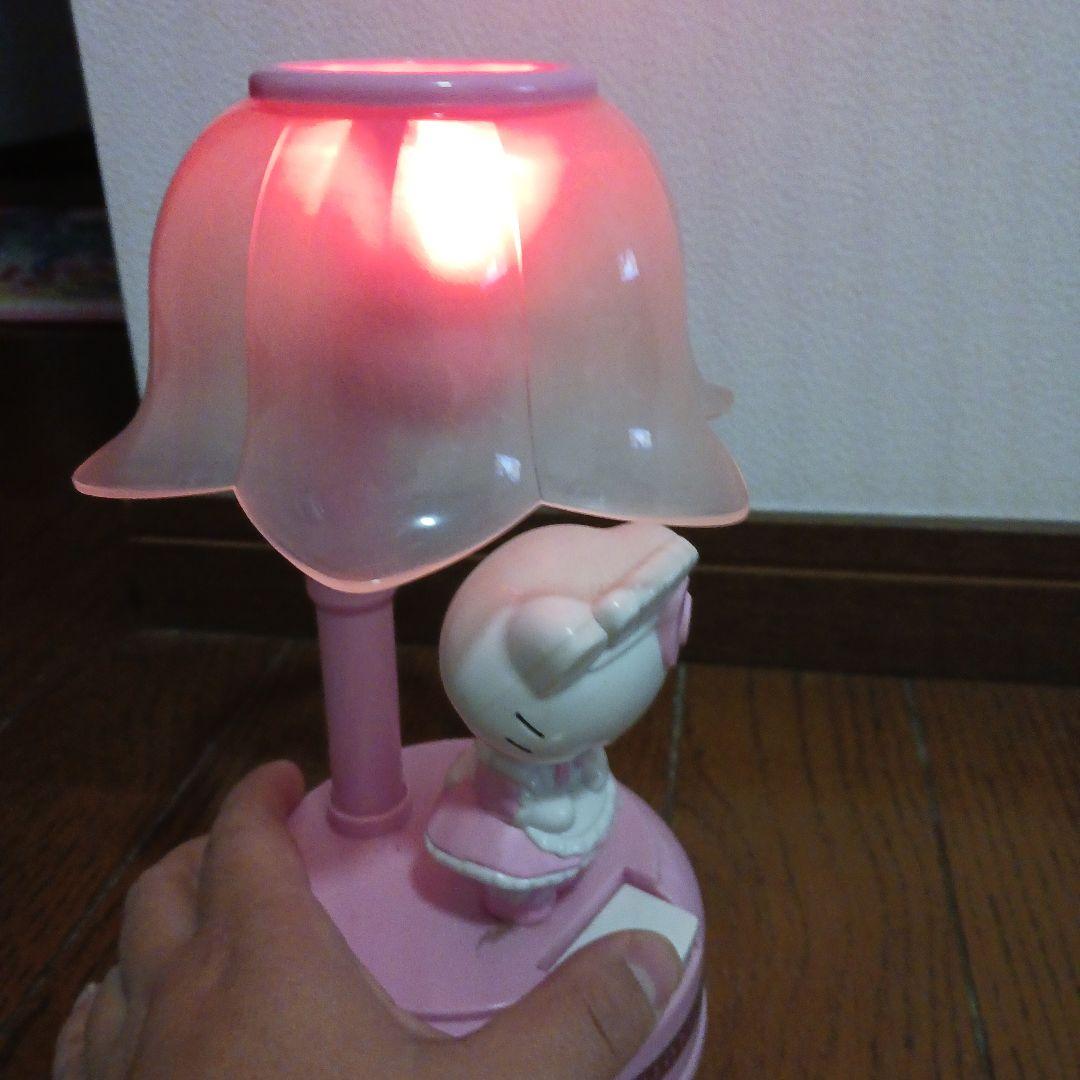 希少　レア　ハローキティ　メイドおじぎ　 ランプ ライト　ピンク　値下げ済み