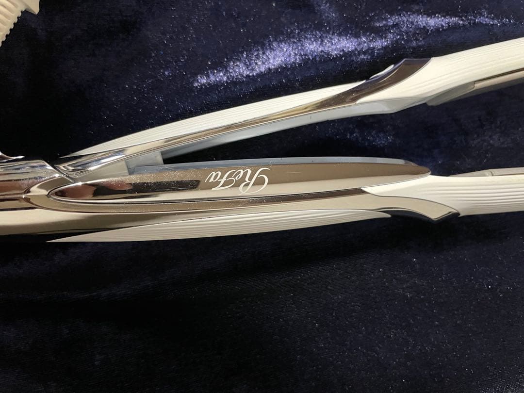 2025年10月新品購入 ストレートヘアアイロン 140-220℃