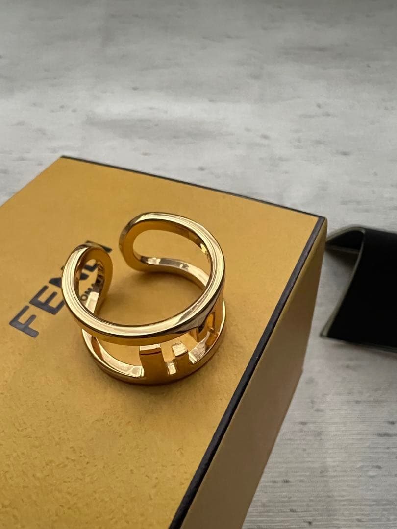 FENDI FFリング　ゴールド　L