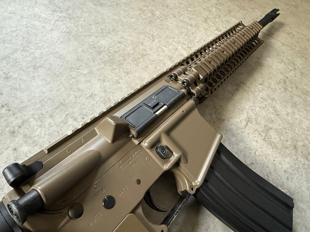超美品 入手困難 東京マルイ 次世代電動ガン レシーライフル TANカラー