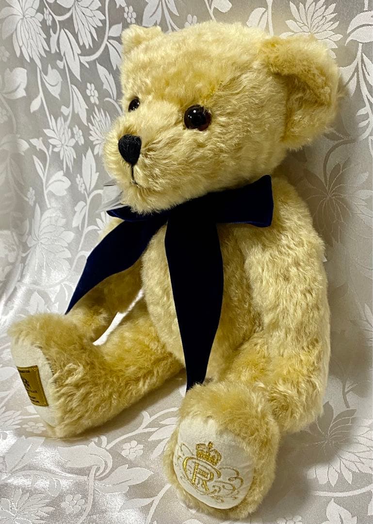 バッキンガムパレス限定　メリーソート　チャールズ国王　コロネーション　テディベア