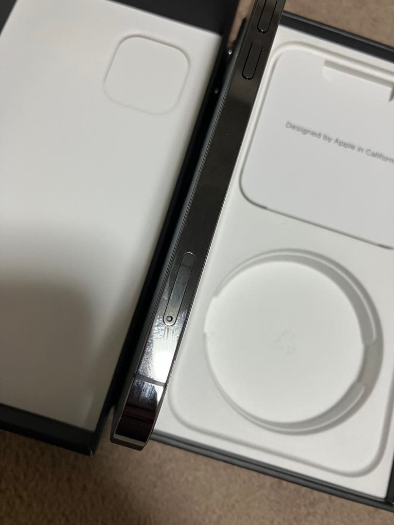 美品　iPhone12pro 128GB グラファイト　SIMフリー