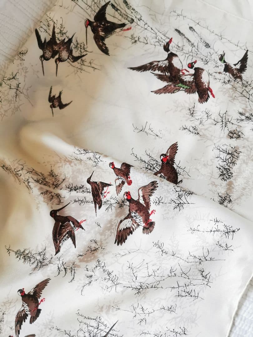 アンティーク フランス シルクスカーフ 鴨の飛翔 森林の湖 蒲の穂 地模様入り