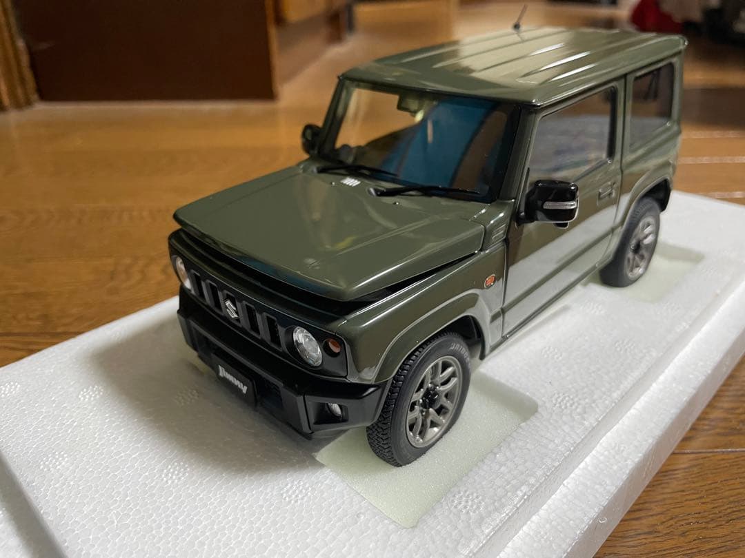 オートアート　1/18 ジムニー JB64 グリーン