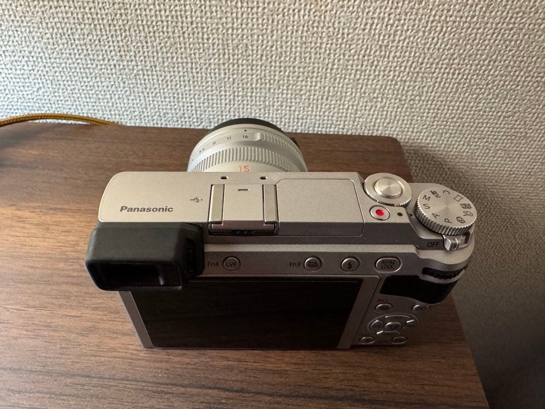 LUMIX DMC-GX7MK2L ミラーレス一眼レフ / シルバー