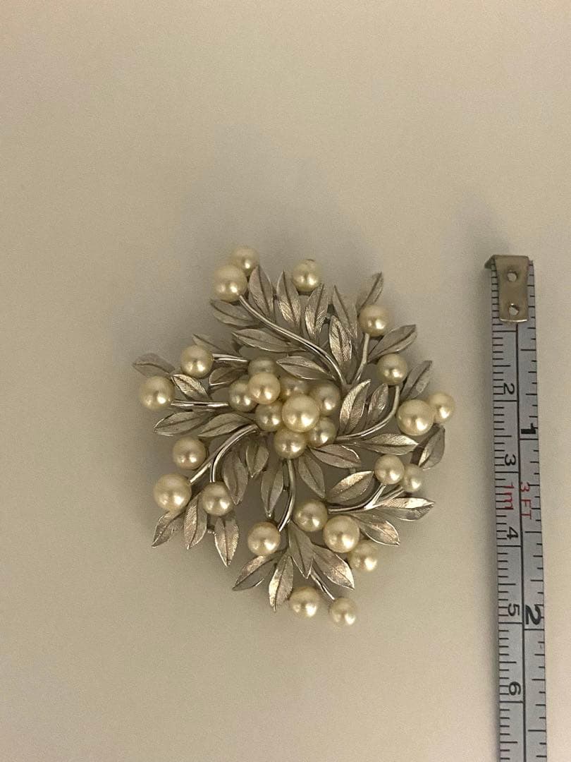 lotuscloud 2504⭐️TRIFARI トリファリ ヴィンテージブローチ