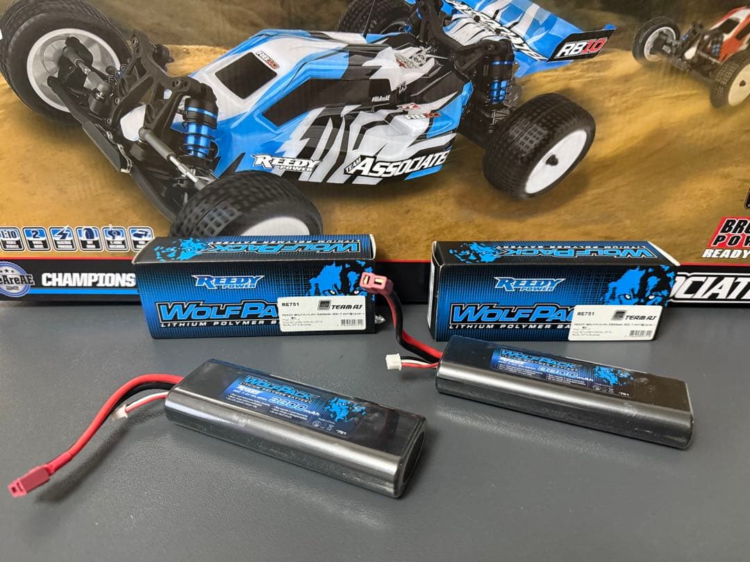 く*く様 associated 1/10 RB10RTR 中古品　 フルセット