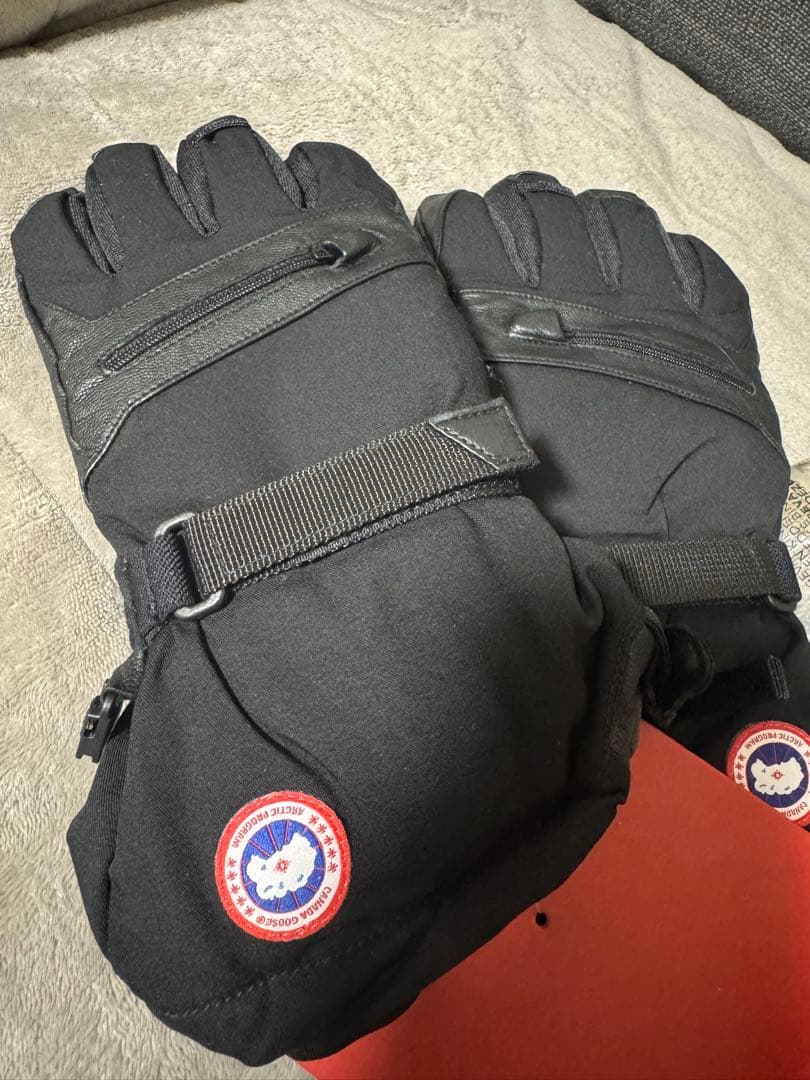 【新品】カナダグース　ユーティリティグローブ